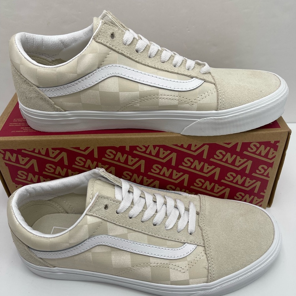 Vans Men’s Old Skool
Satin Checkerboard Turtle Sneakers 
VN000D5NDJR - Picture 3 of 16